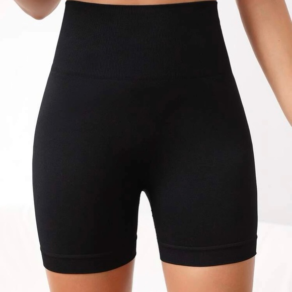 Wideband Waist Seamless Sports Shorts *NEW* - Picture 4 of 5